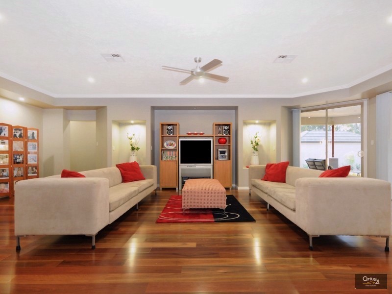 2 Bonville Court, Middle Ridge QLD 4350