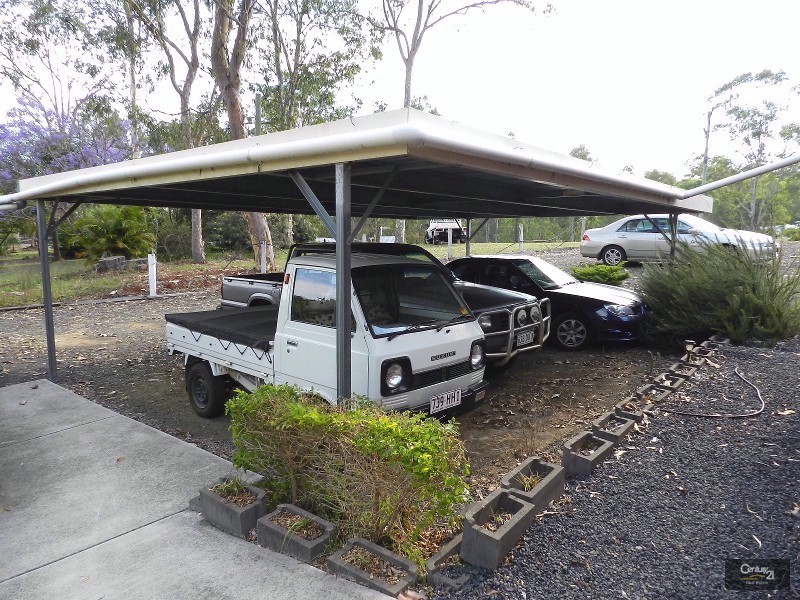 878 Murphys Creek Road, Upper Lockyer QLD 4352