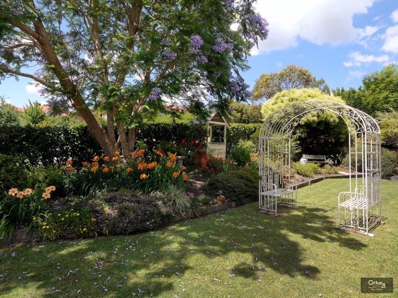 2 Grayson Court, Hodgson Vale QLD 4352