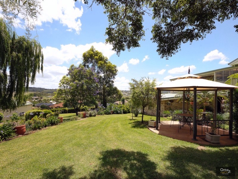 2 Grayson Court, Hodgson Vale QLD 4352