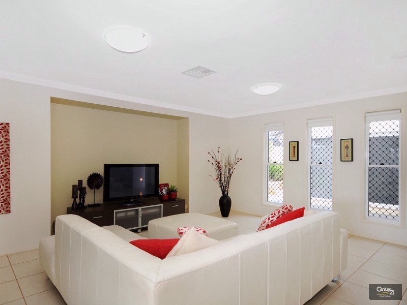 78 Smythe Drive, Highfields QLD 4352