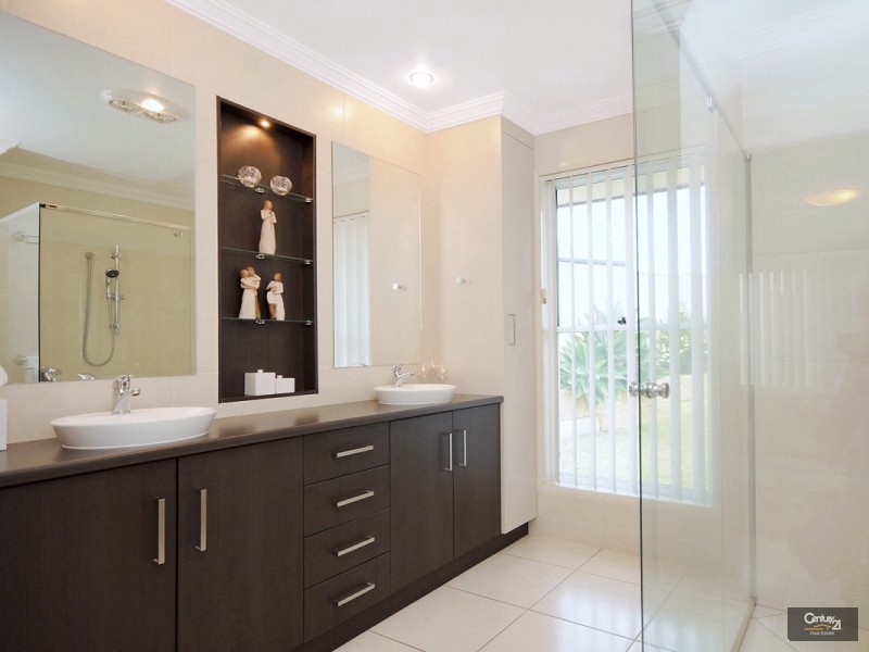 78 Smythe Drive, Highfields QLD 4352