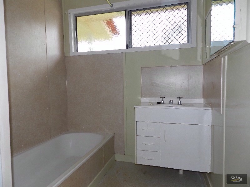 14b Buckland Street, Harristown QLD 4350