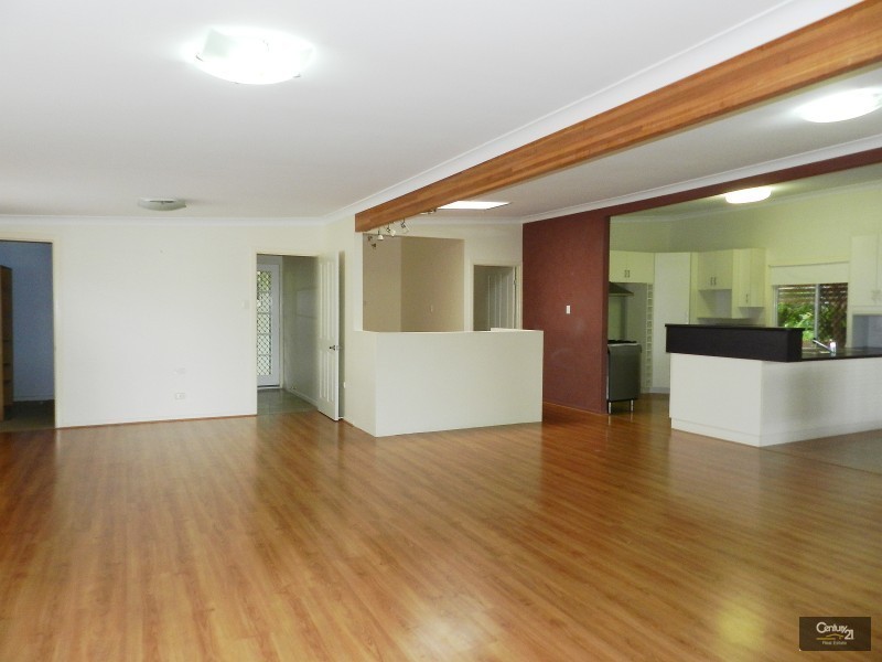 60 Wentworth Street, Centenary Heights QLD 4350