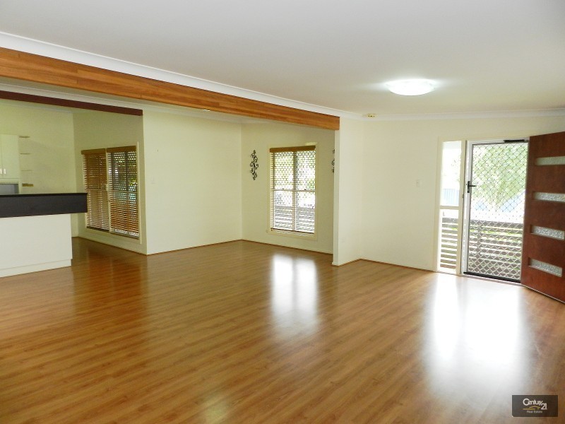 60 Wentworth Street, Centenary Heights QLD 4350