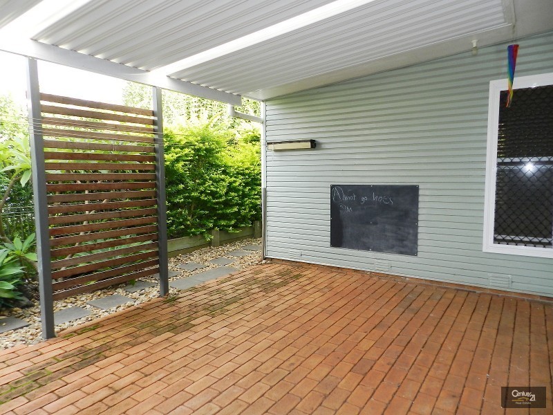 60 Wentworth Street, Centenary Heights QLD 4350