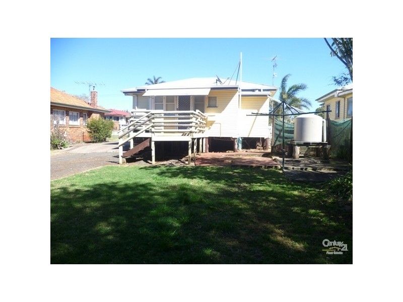 22 Lloyd Street, Harristown QLD 4350