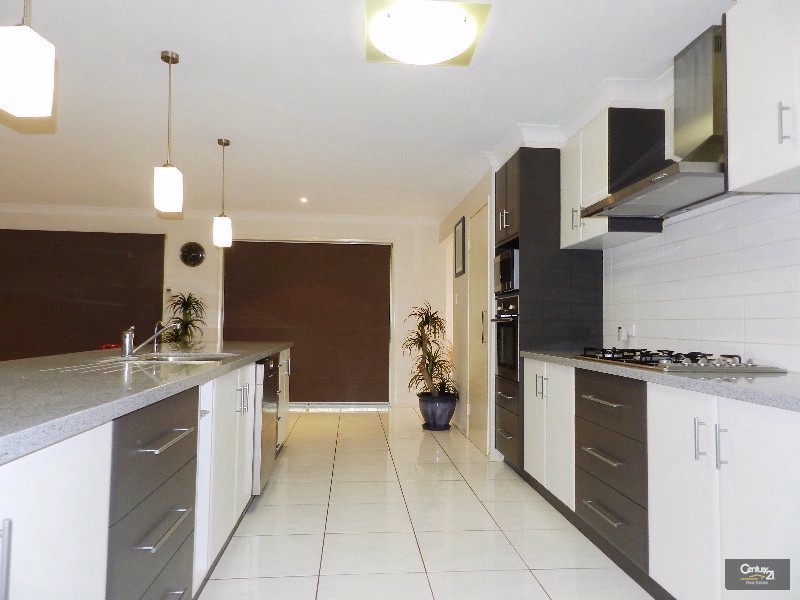 12 Ridgewood Drive, Kearneys Spring QLD 4350