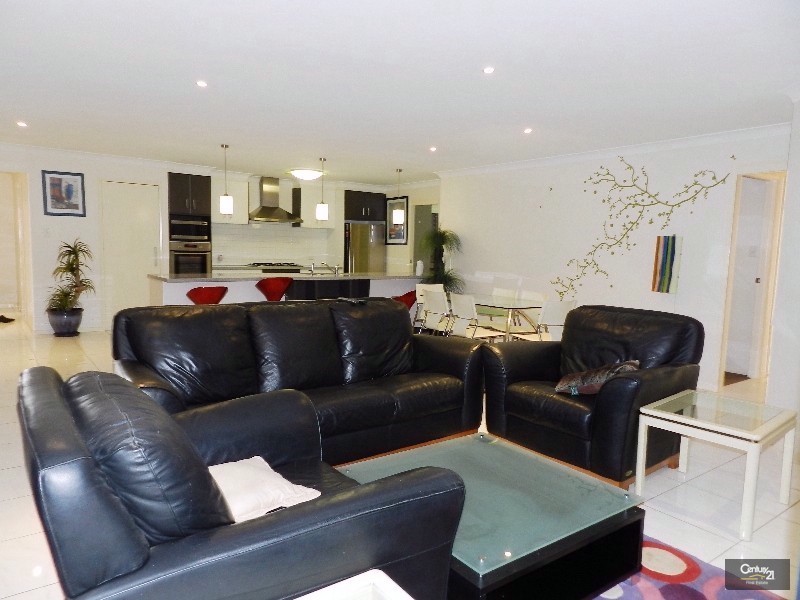 12 Ridgewood Drive, Kearneys Spring QLD 4350