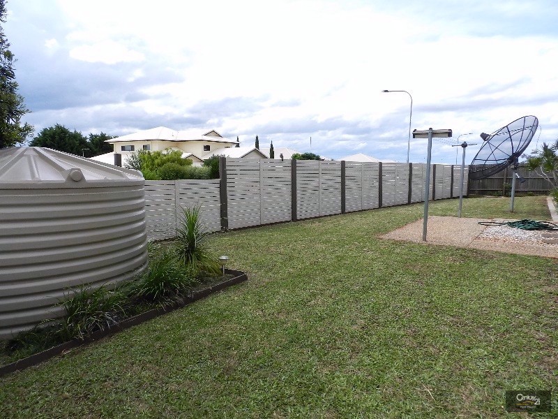 12 Ridgewood Drive, Kearneys Spring QLD 4350