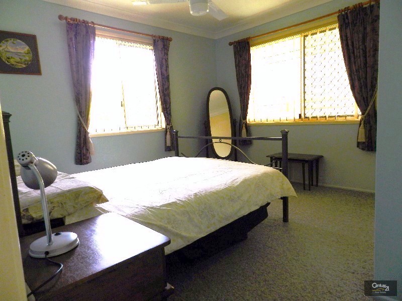 3 Gladstone Street, Wyreema QLD 4352