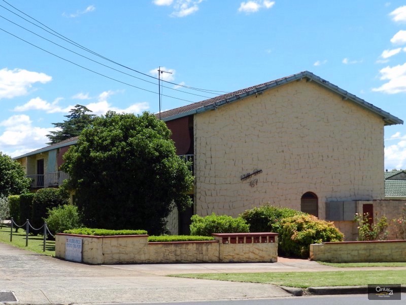 4/67 Taylor Street, Newtown QLD 4305