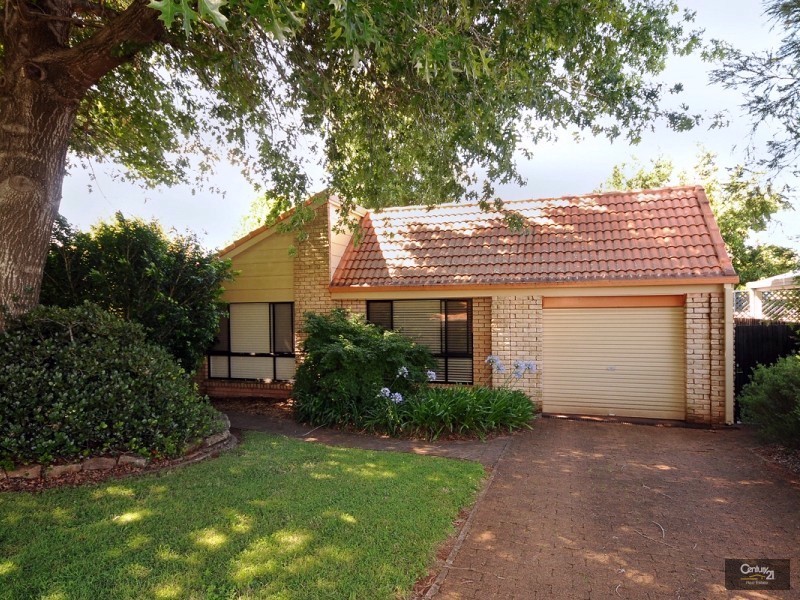 1 Heathwood Street, Rangeville QLD 4350