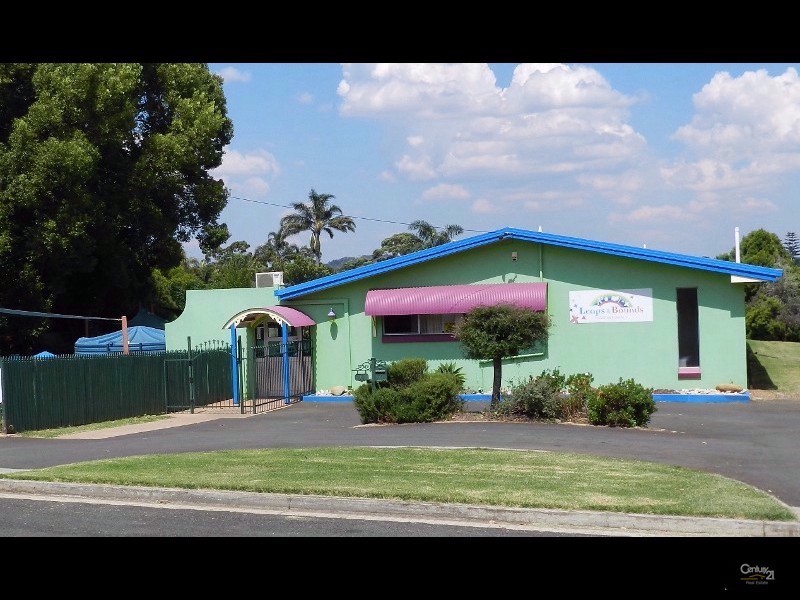 11 Moran Street, Wilsonton QLD 4350