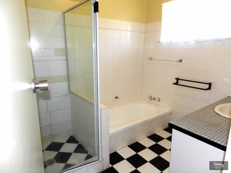 7 Sprott Street, Wilsonton QLD 4350