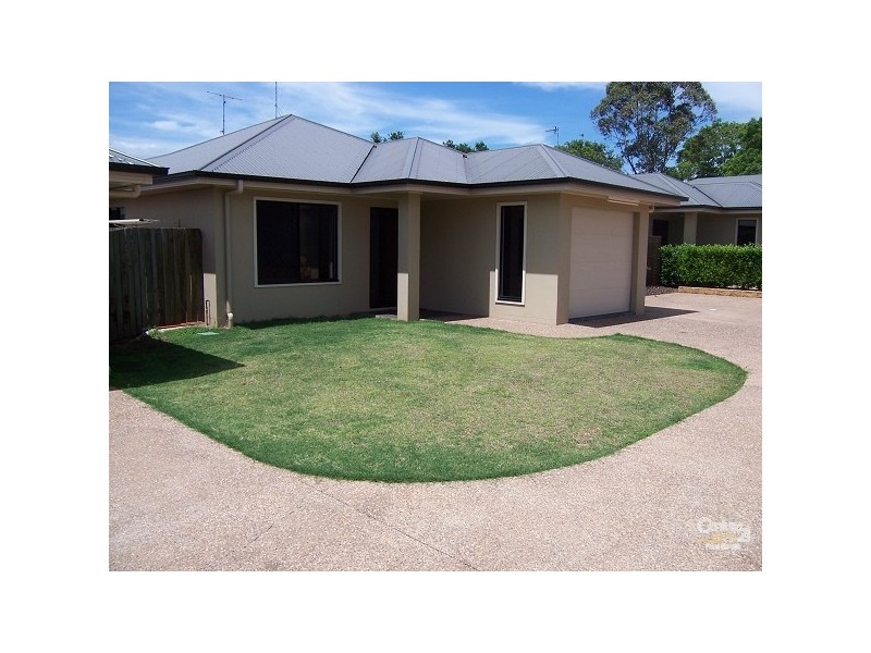 2/758 Ruthven Street, South Toowoomba QLD 4350