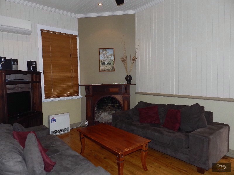 13 Kent Street, East Toowoomba QLD 4350