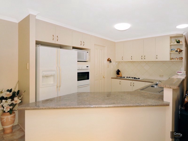 11 Pillar Street, Middle Ridge QLD 4350