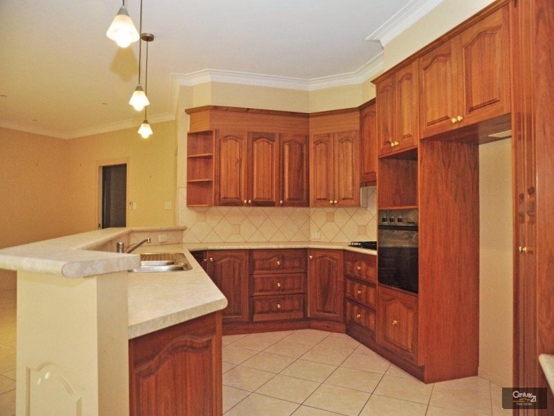 10 Parsley Drive, Middle Ridge QLD 4350