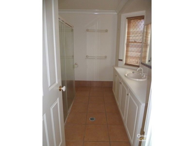 33 Chelwyn Street, Middle Ridge QLD 4350