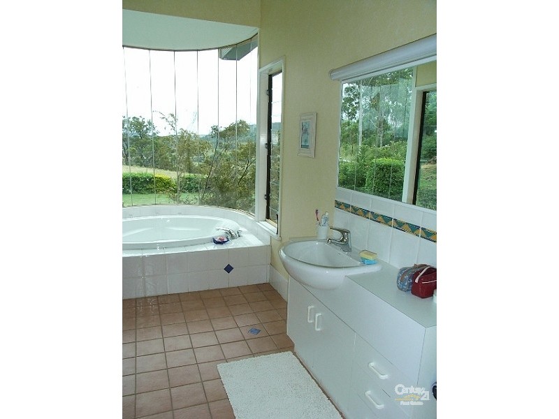 192 Meynink Road, Hodgson Vale QLD 4352