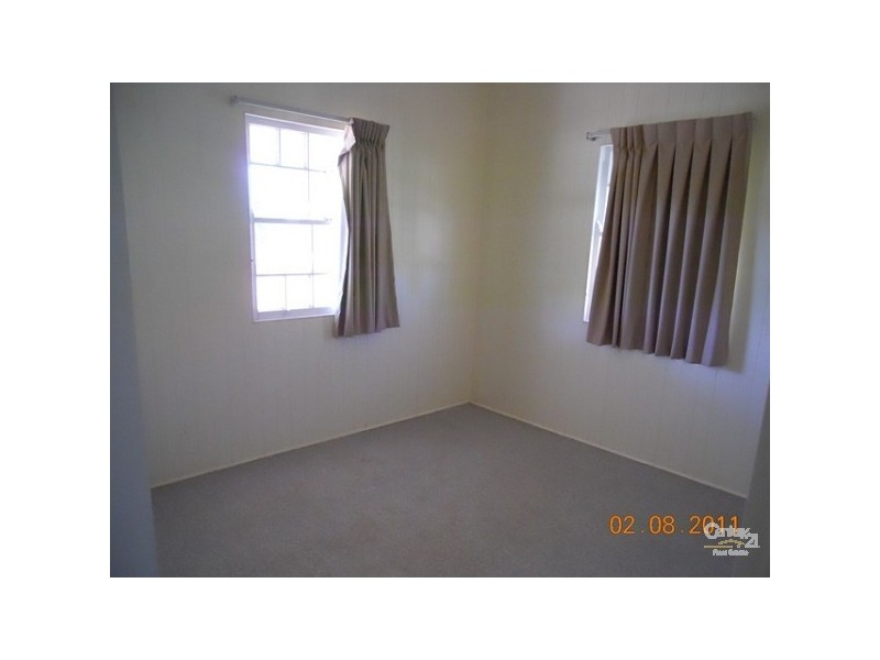 16 Helen Street, Newtown QLD 4350