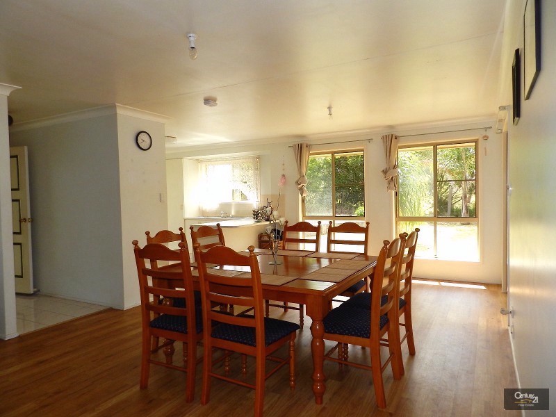 25 Newman Road, Wyreema QLD 4352