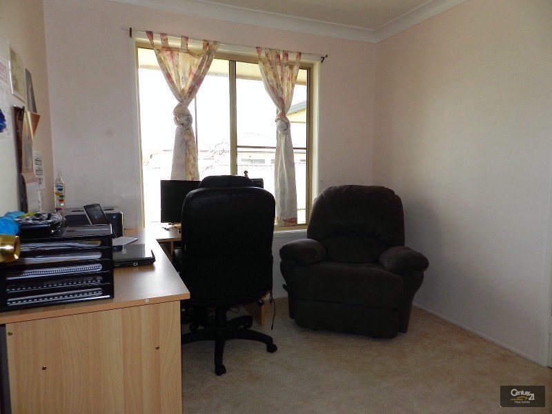 25 Newman Road, Wyreema QLD 4352