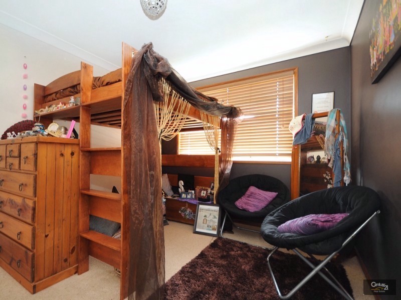 2 Kensington Court, Darling Heights QLD 4350