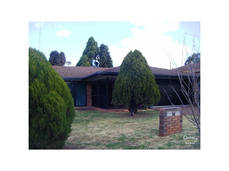 2/6 Tame Street, South Toowoomba QLD 4350