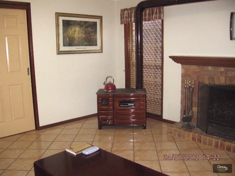 347  Greenwattle Street, Wilsonton QLD 4350