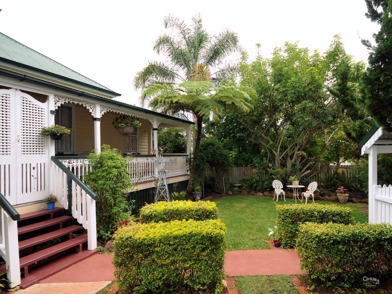 64 Long Street, Rangeville QLD 4350