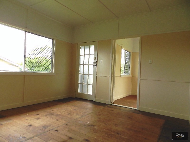 279  South Street, South Toowoomba QLD 4350