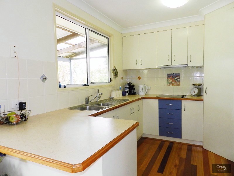 8 Pendoma Drive, Hodgson Vale QLD 4352