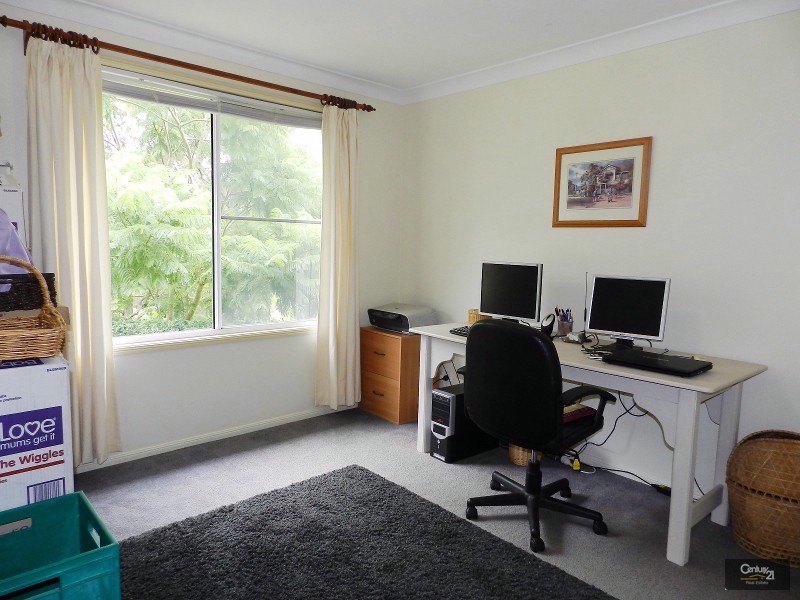 8 Pendoma Drive, Hodgson Vale QLD 4352