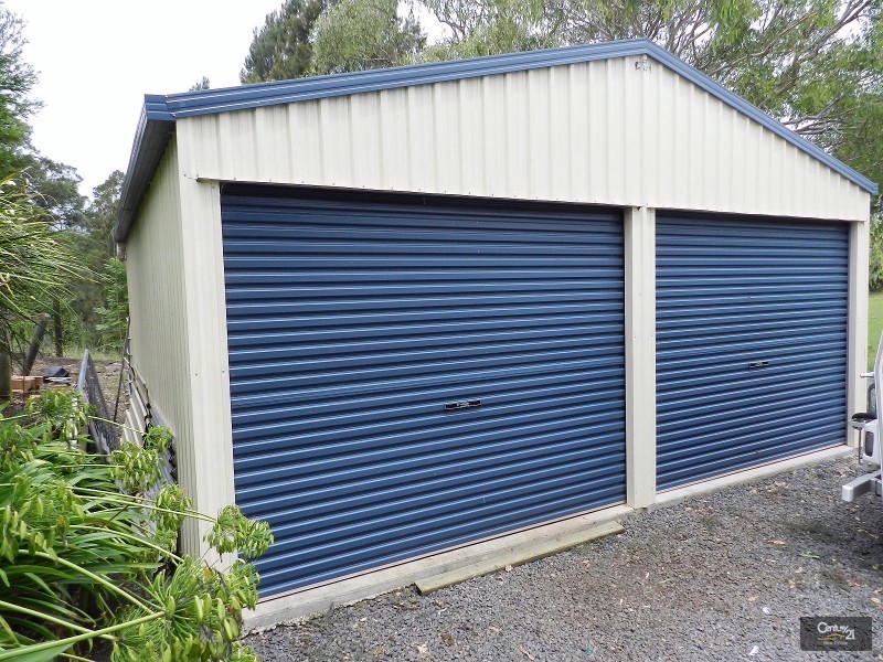 8 Pendoma Drive, Hodgson Vale QLD 4352