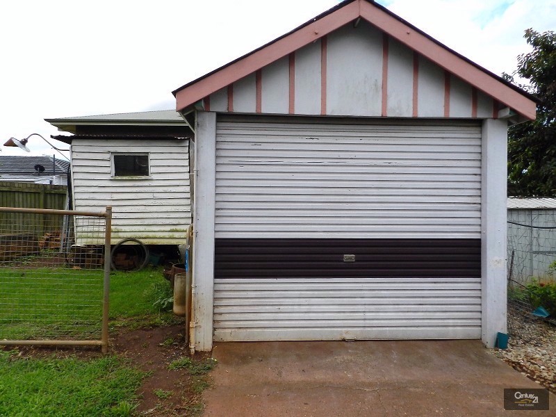 27  Hill Street, Toowoomba QLD 4350