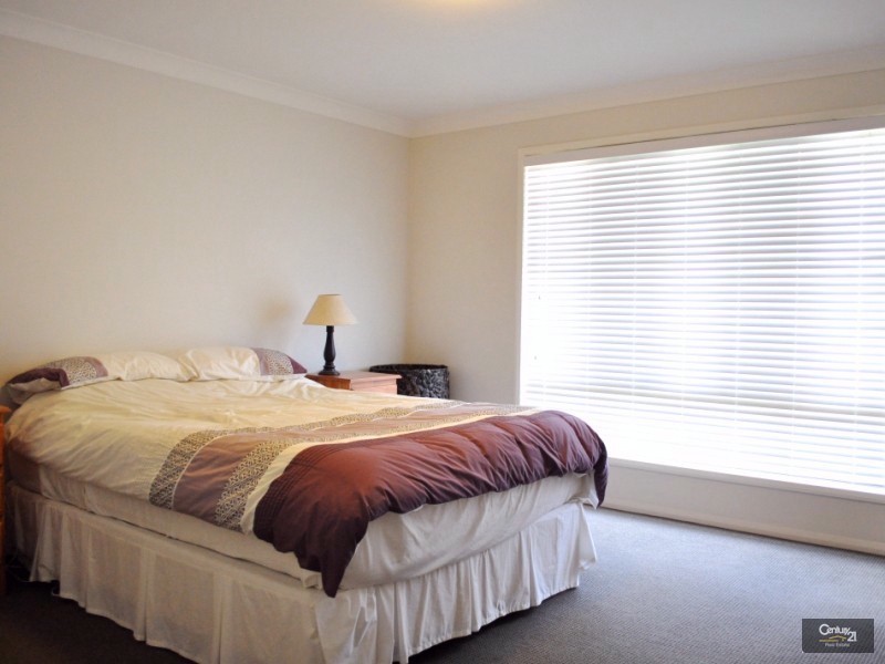 26 Ashford Drive, Wyreema QLD 4352