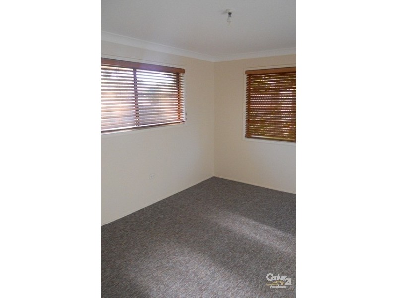 27 McFarlane Street, Wilsonton QLD 4350