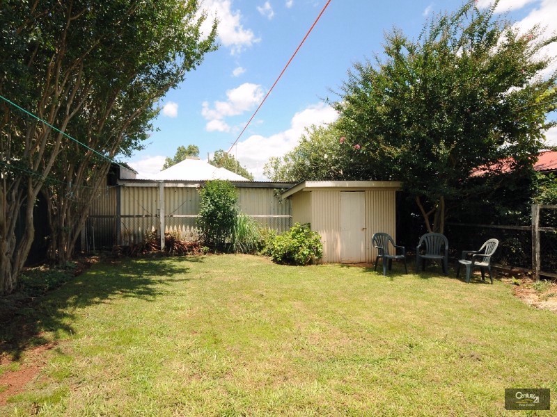 8A Aubigny Street, East Toowoomba QLD 4350