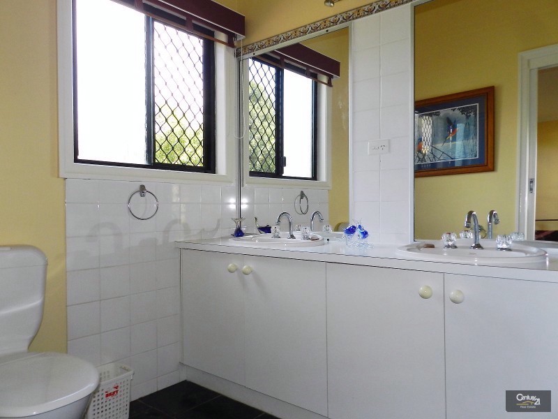 9 Duncraggon Street, South Toowoomba QLD 4350