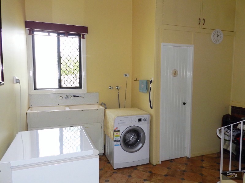 9 Duncraggon Street, South Toowoomba QLD 4350