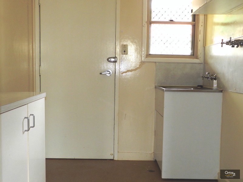 7 Martin Place, Harristown QLD 4350
