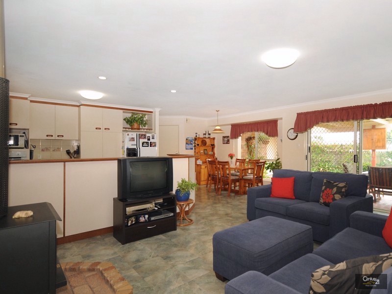 3 Carnation Court, Middle Ridge QLD 4350