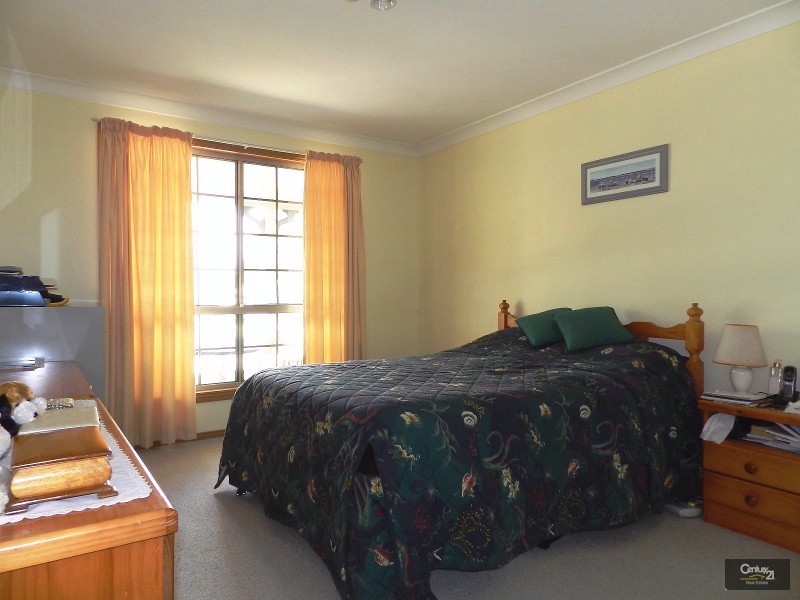 2/1  Gabrielle Street, Kearneys Spring QLD 4350