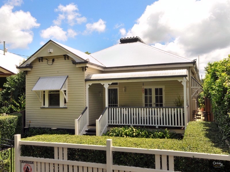 15 Godsall Street, East Toowoomba QLD 4350