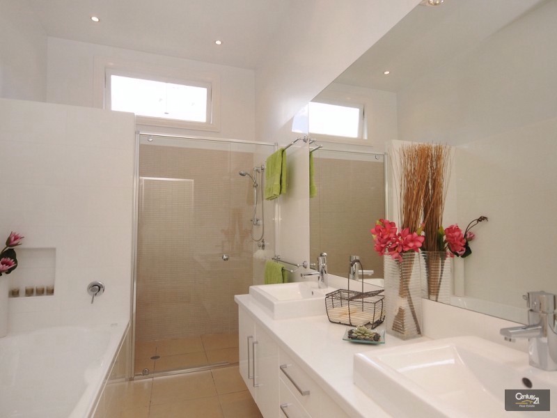 15 Godsall Street, East Toowoomba QLD 4350