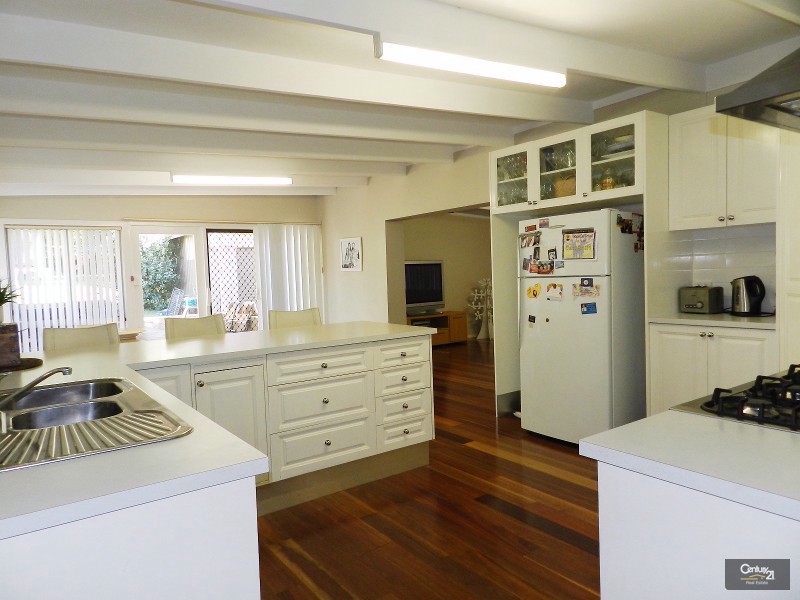 12 Johnson Street, East Toowoomba QLD 4350