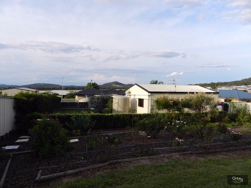 16 Michael Street, Westbrook QLD 4350