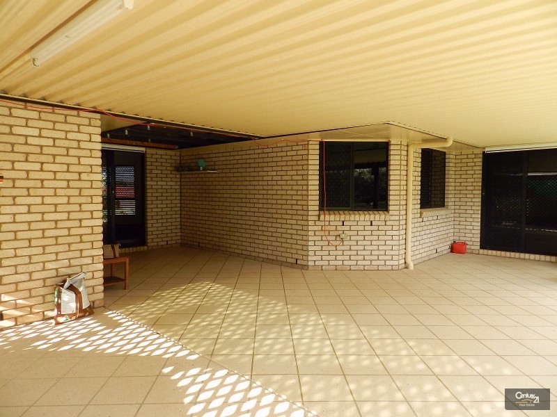 16 Michael Street, Westbrook QLD 4350